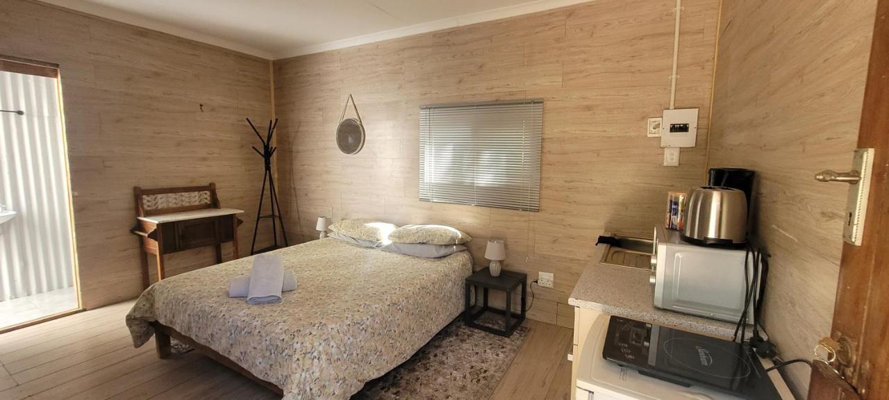 Baviaanskloof Guest Cottages Studtis Bagian luar foto