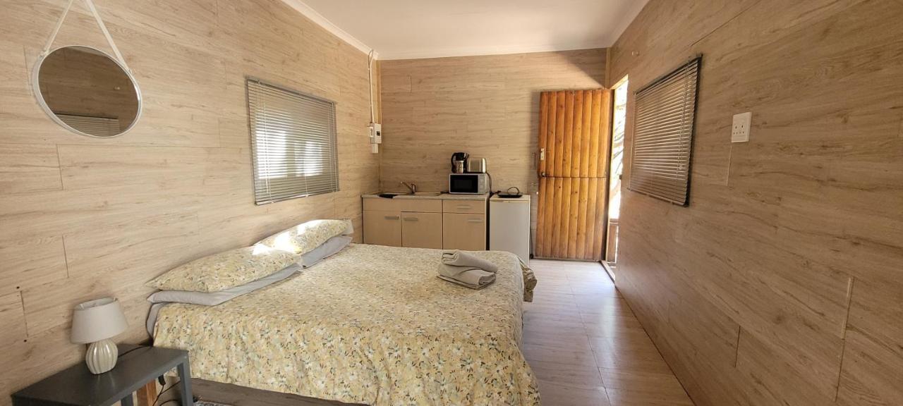 Baviaanskloof Guest Cottages Studtis Bagian luar foto